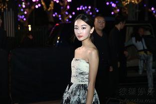 很多明星网红捧场的服装,网红明星力荐的时尚潮流服饰大盘点