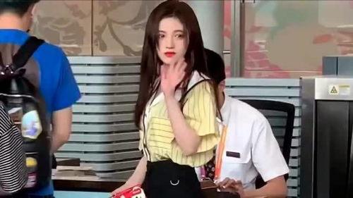 女明星网红等身抱枕,人偶合一的甜蜜梦境