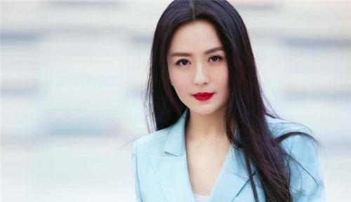 晚生子的女明星网红,育儿路上的时尚辣妈