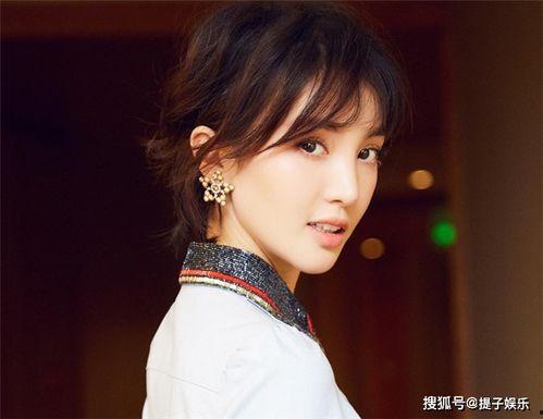 明星网红郑贝贝简介图片,网红界璀璨新星，时尚与才华并存的魅力女神