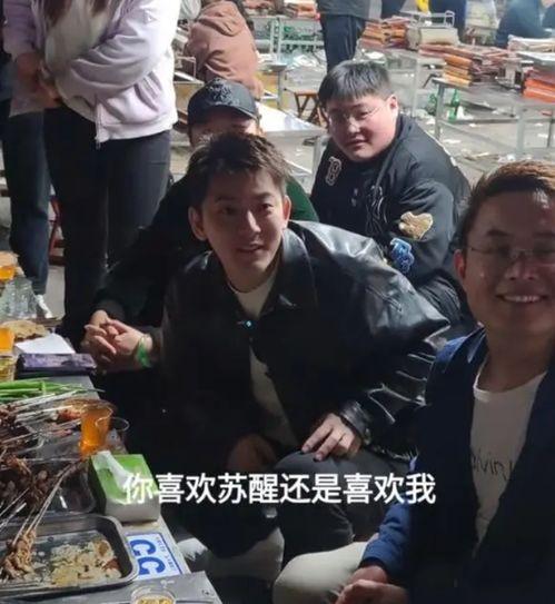 淄博吃烧烤明星网红店,火辣美食，人气爆棚的美食天堂