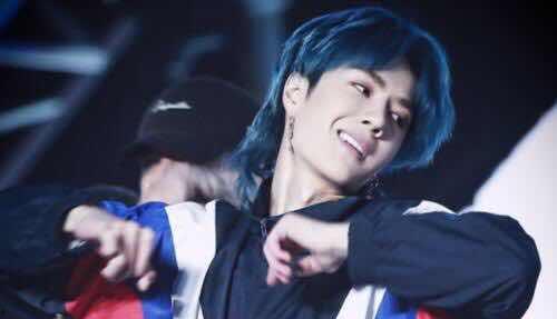 明星网红喜欢哪边唱歌好听,揭秘哪边唱歌更动听