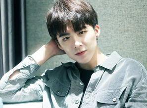 明星网红前十名,揭秘当前最受欢迎的十大明星网红！”