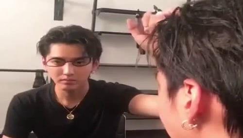 抖音上的明星网红,流量密码背后的故事