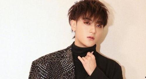 明星网红去河南暴雨救援,明星网红携手助力，爱心传递温暖时刻