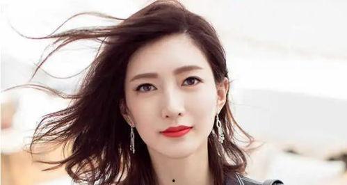 惟爱论明星网红推荐,惟爱论下的时尚潮流风向标”