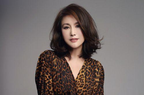 明星网红腰链是谁,明星追捧的时尚新宠