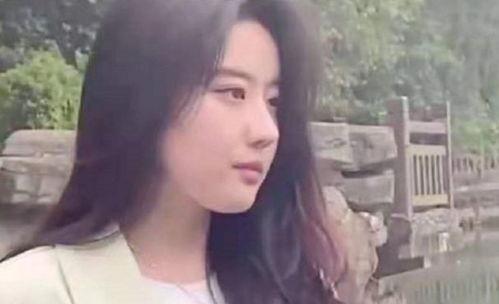 撞脸明星网红邓超,揭秘网络红人的明星脸魅力